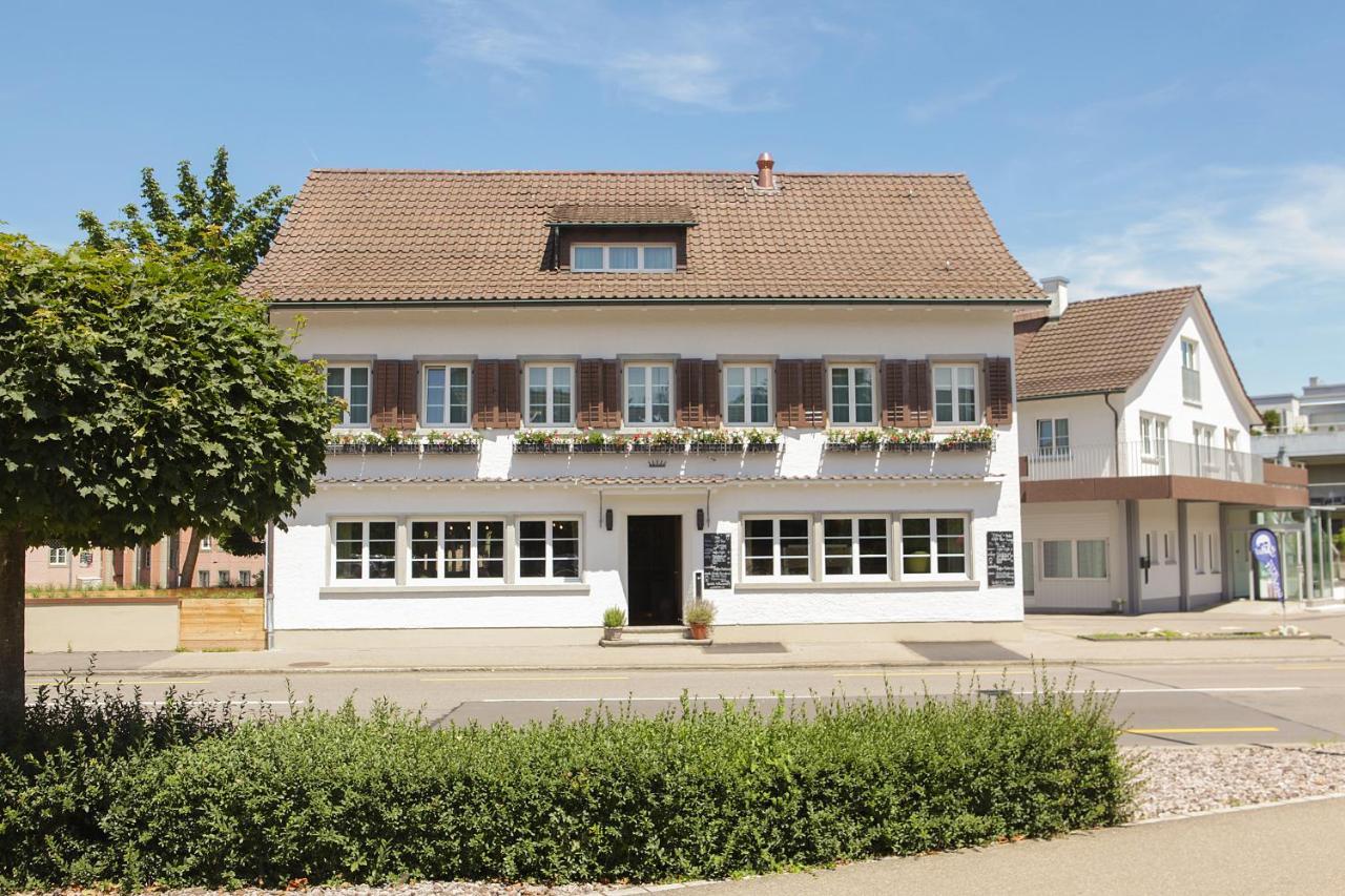 Dihei - Hotel, Lounge, Bar Dübendorf Buitenkant foto