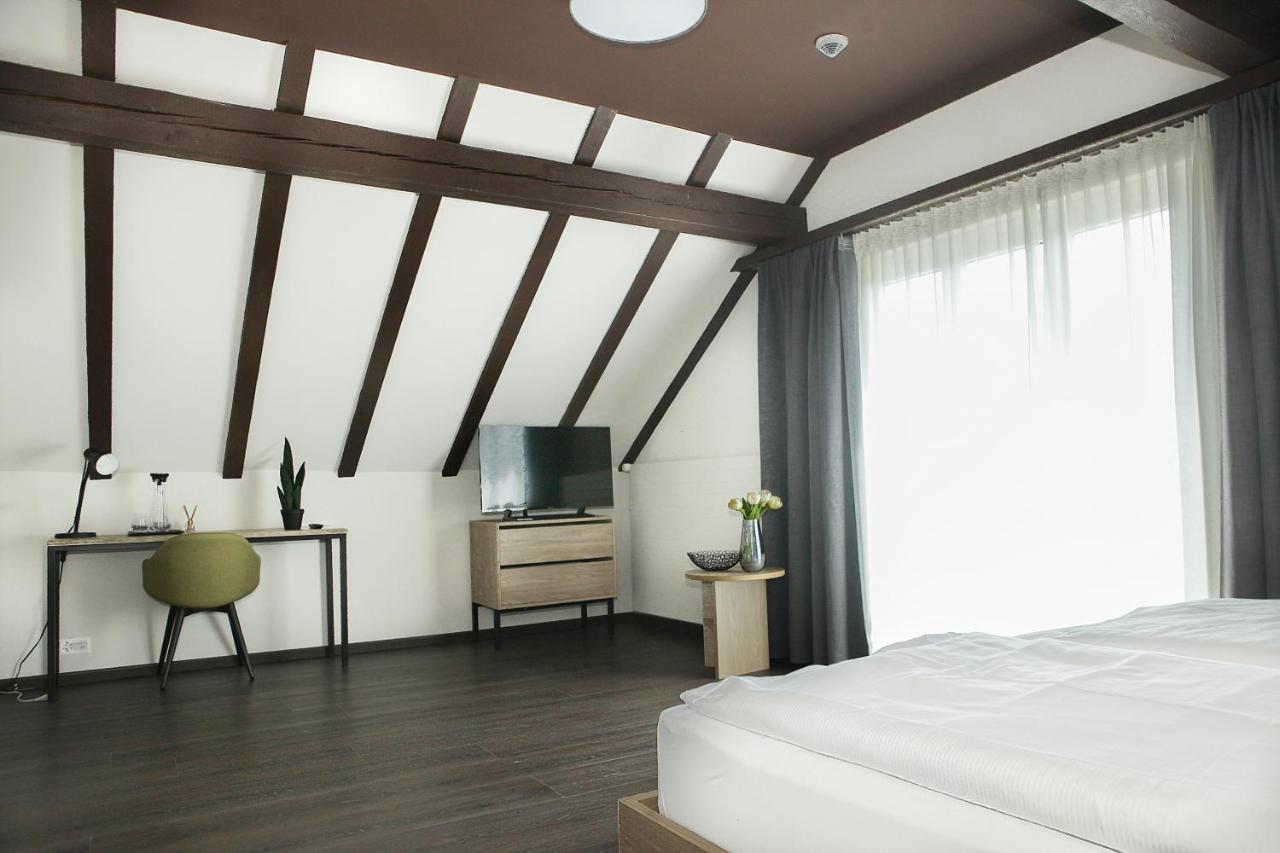 Dihei - Hotel, Lounge, Bar Dübendorf Buitenkant foto