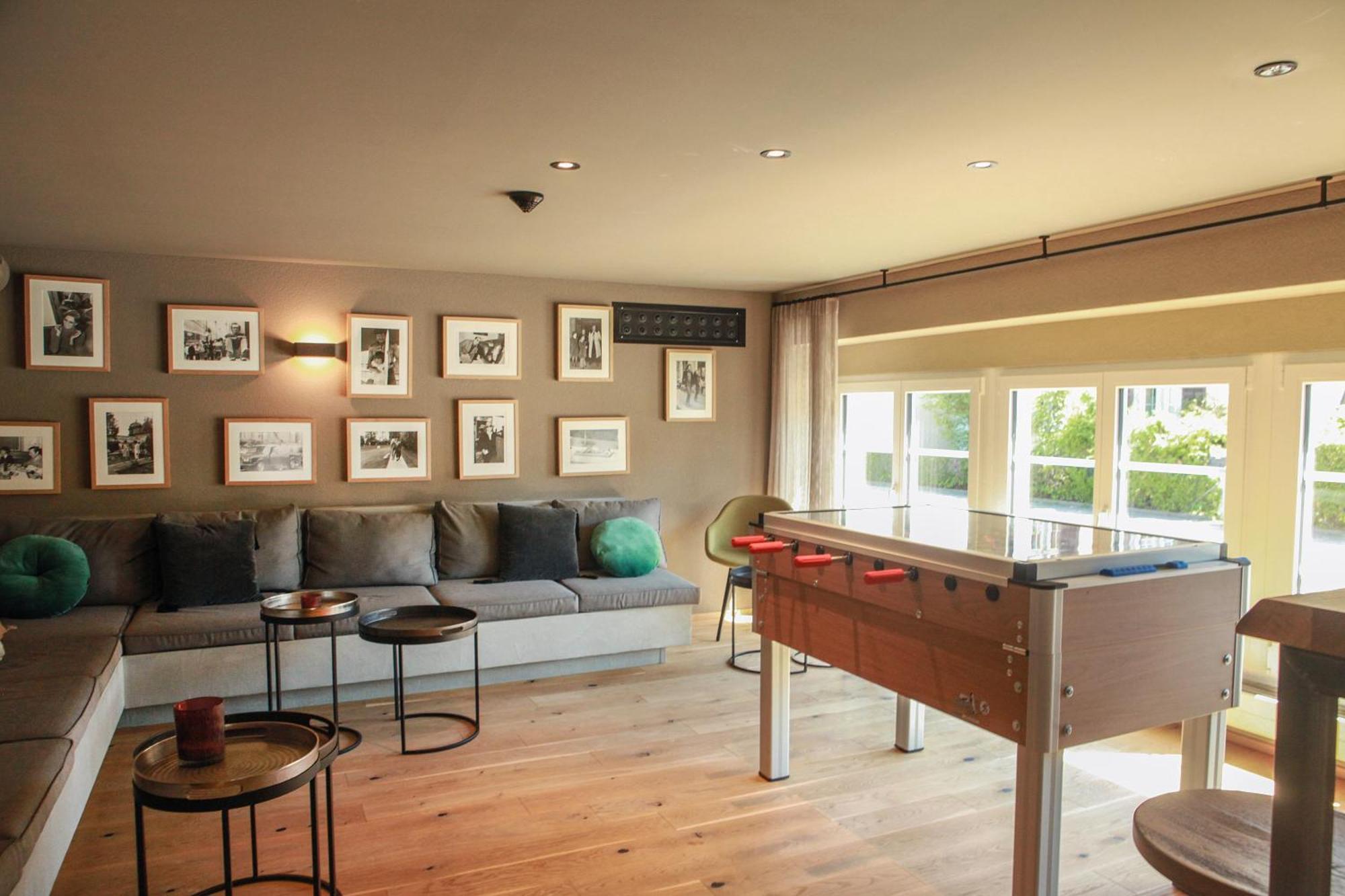 Dihei - Hotel, Lounge, Bar Dübendorf Buitenkant foto